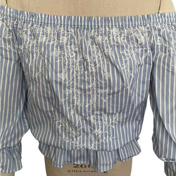 WHBM off the shoulder blouse with embroidered detail Size XS - Picture 2 of 9